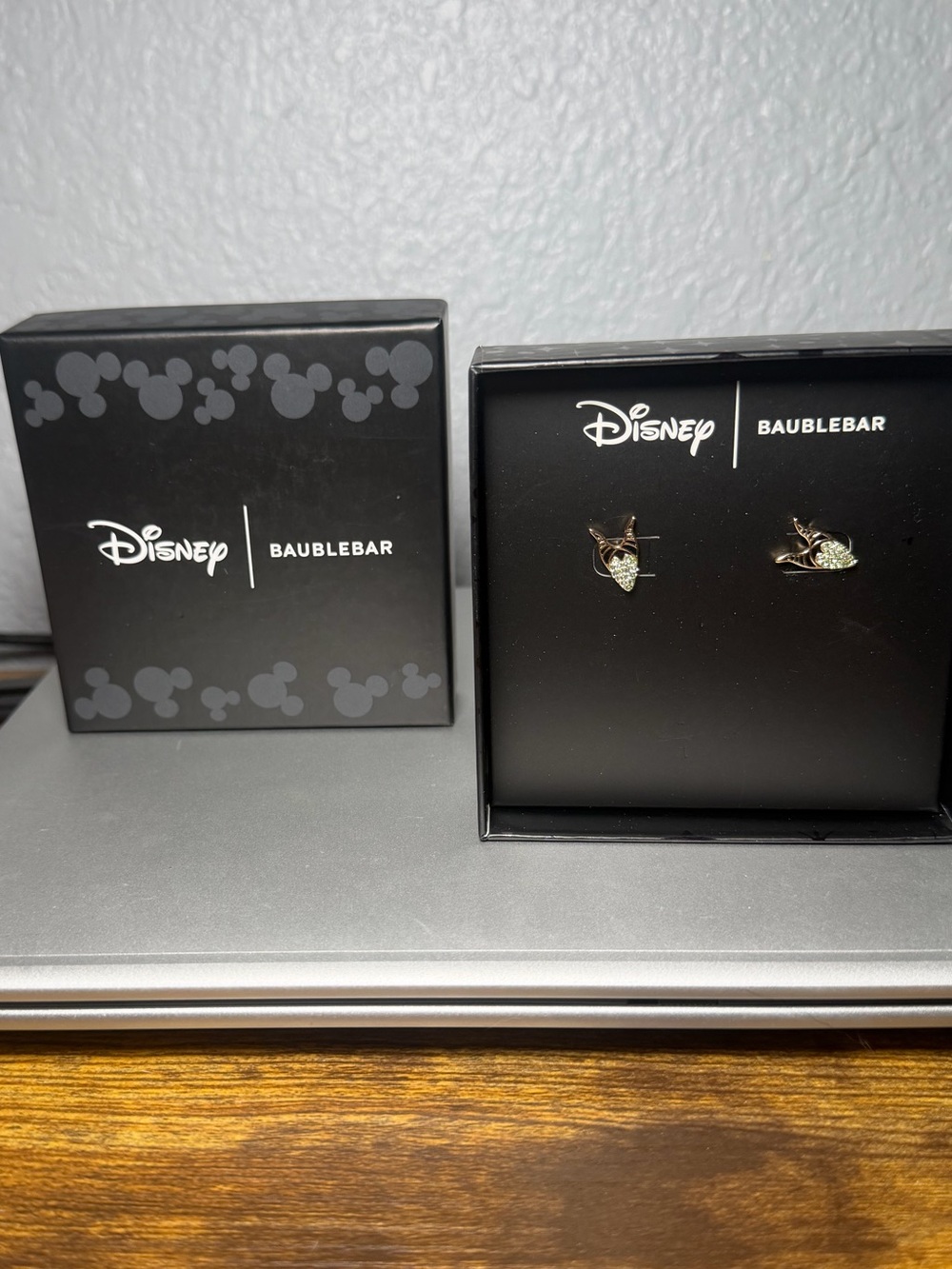 Disney x BaubleBar Tinker Bell Earrings - Gold Pave Fairy Studs - New In Box